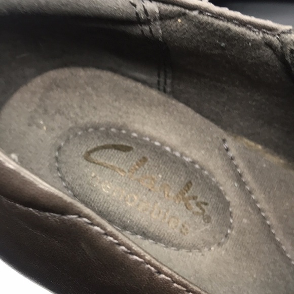 𝅺Clarks Women’s Brown Leather Ankle Booties 6M - Picture 9 of 15